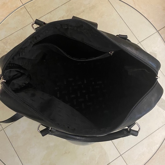 Roots Canada Black Genuine Leather Duffle Bag - Picture 9 of 13